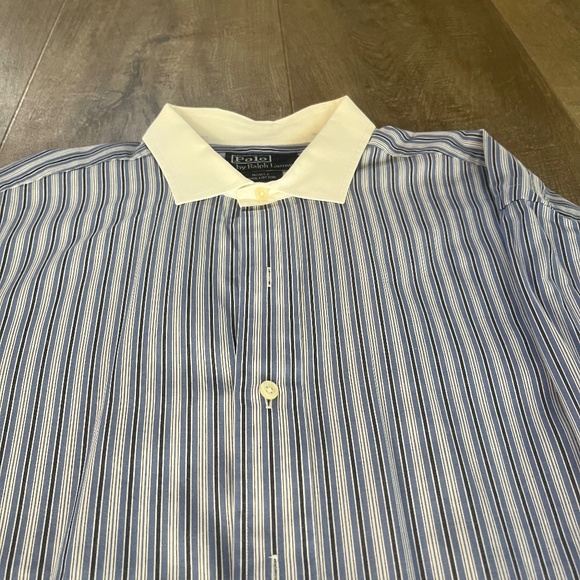 Shirt - Picture 1 of 4